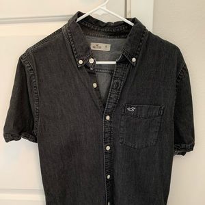 Men’s button up short sleeve
